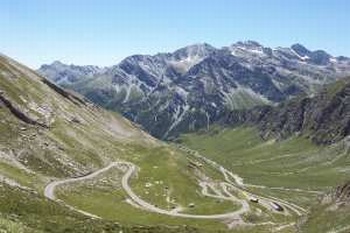 Xtrallusion offers Adventure, Activity, Escorted and Independent self-guided Walking holiday itineraries on the Italian Rivieras, in the Italian Lakes, in the Italian Alps and in some of the most beautiful corners of Italy.